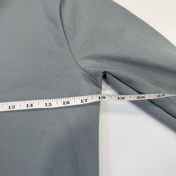 Nike Women's Slate Long Sleeve Tee - Picture 7 of 8